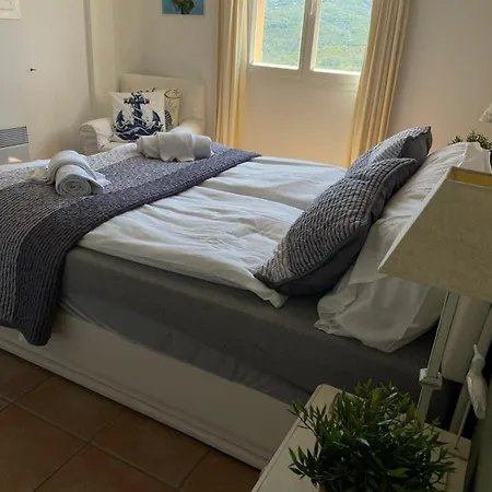 Thymfalaise - Sea View, Calm, Beach, Tennis Villa *