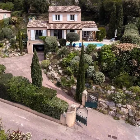 Thymfalaise - Sea View, Calm, Beach, Tennis Villa