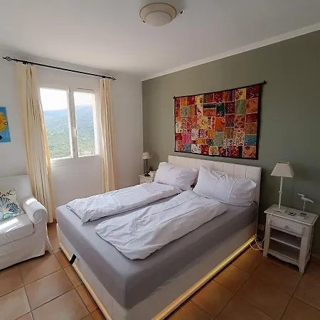 Villa Thymfalaise - Sea View, Calm, Beach, Tennis *